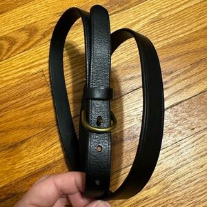 Madewell - perfect leather belt - like new - M
